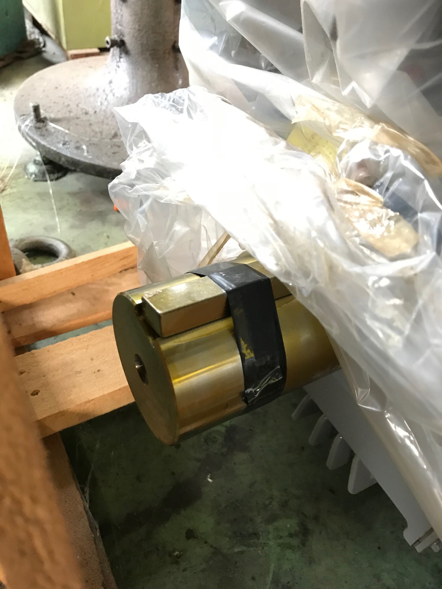フジ 75kwインダクションモーター MPF9256A