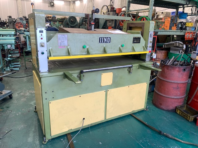 イイノ クリッカー裁断機 IHM-30