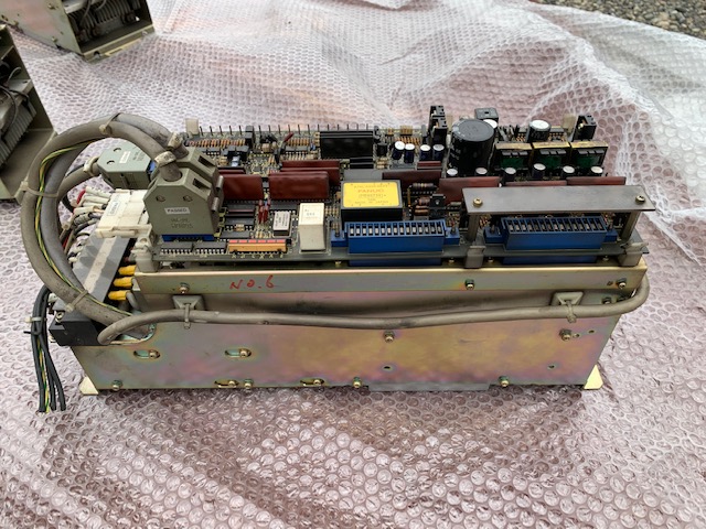 Fanuc コントロールユニット A06B-6050-H113