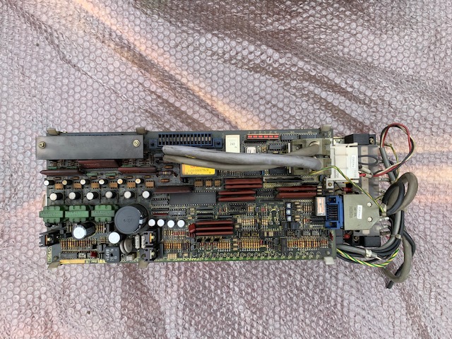 Fanuc コントロールユニット A06B-6050-H113