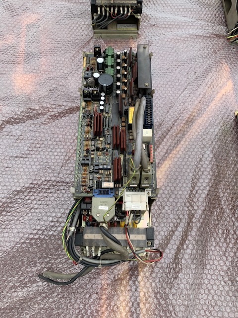 Fanuc コントロールユニット A06B-6050-H113