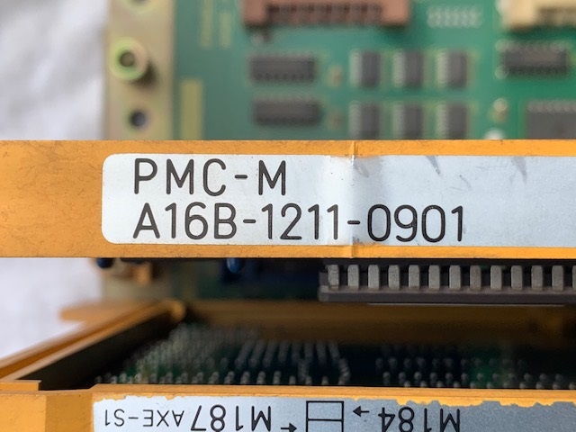 Fanuc PMC-M　CNCコントローラー A16B-1211-0901