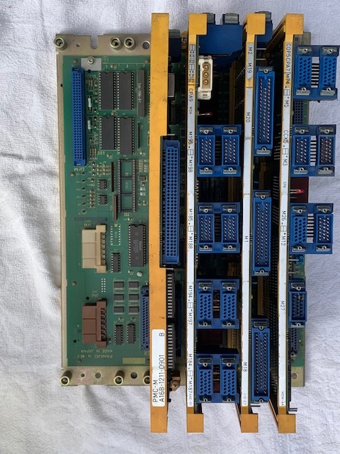 Fanuc PMC-M　CNCコントローラー A16B-1211-0901