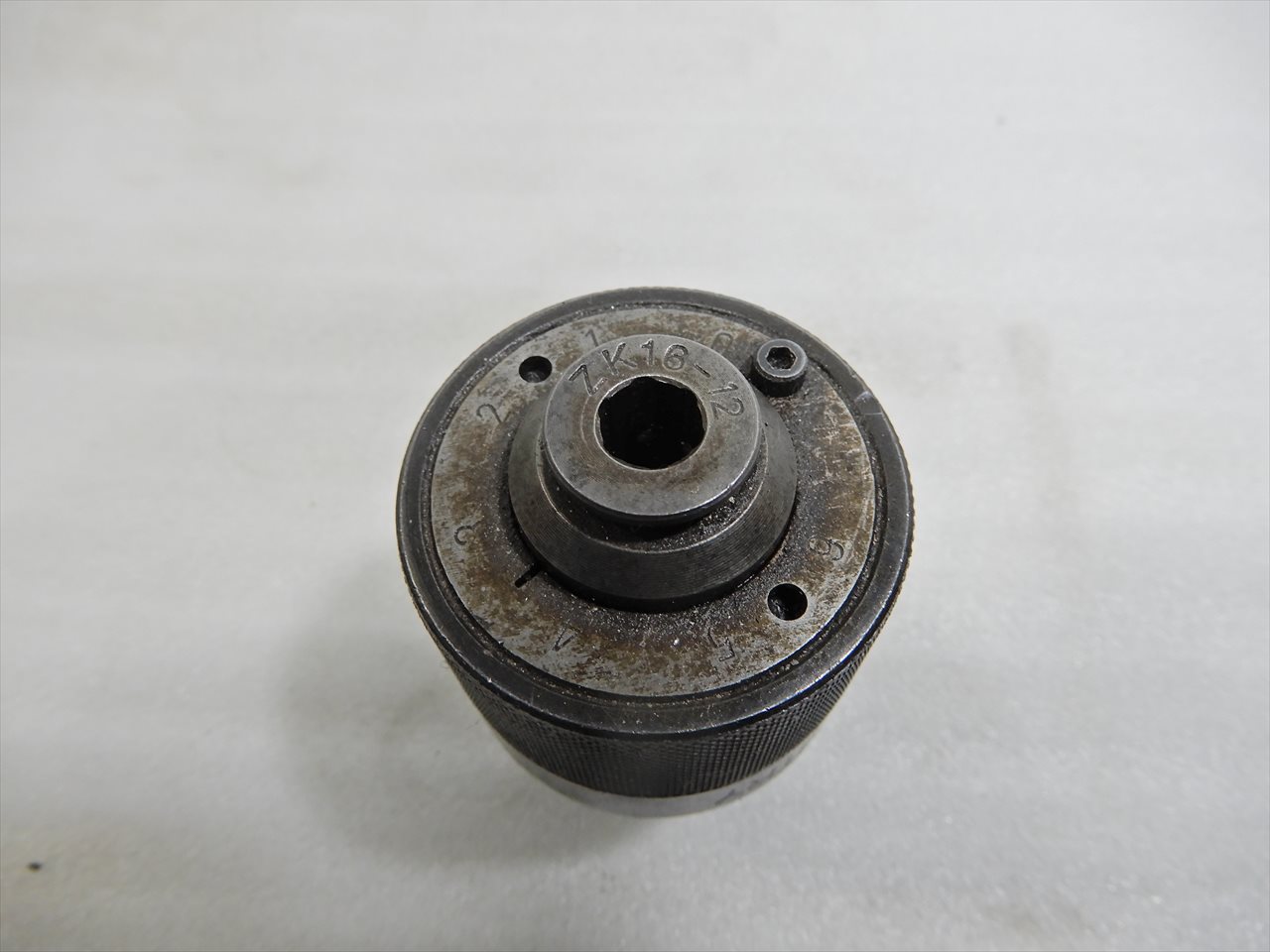 日研 タップコレット ZK16-12