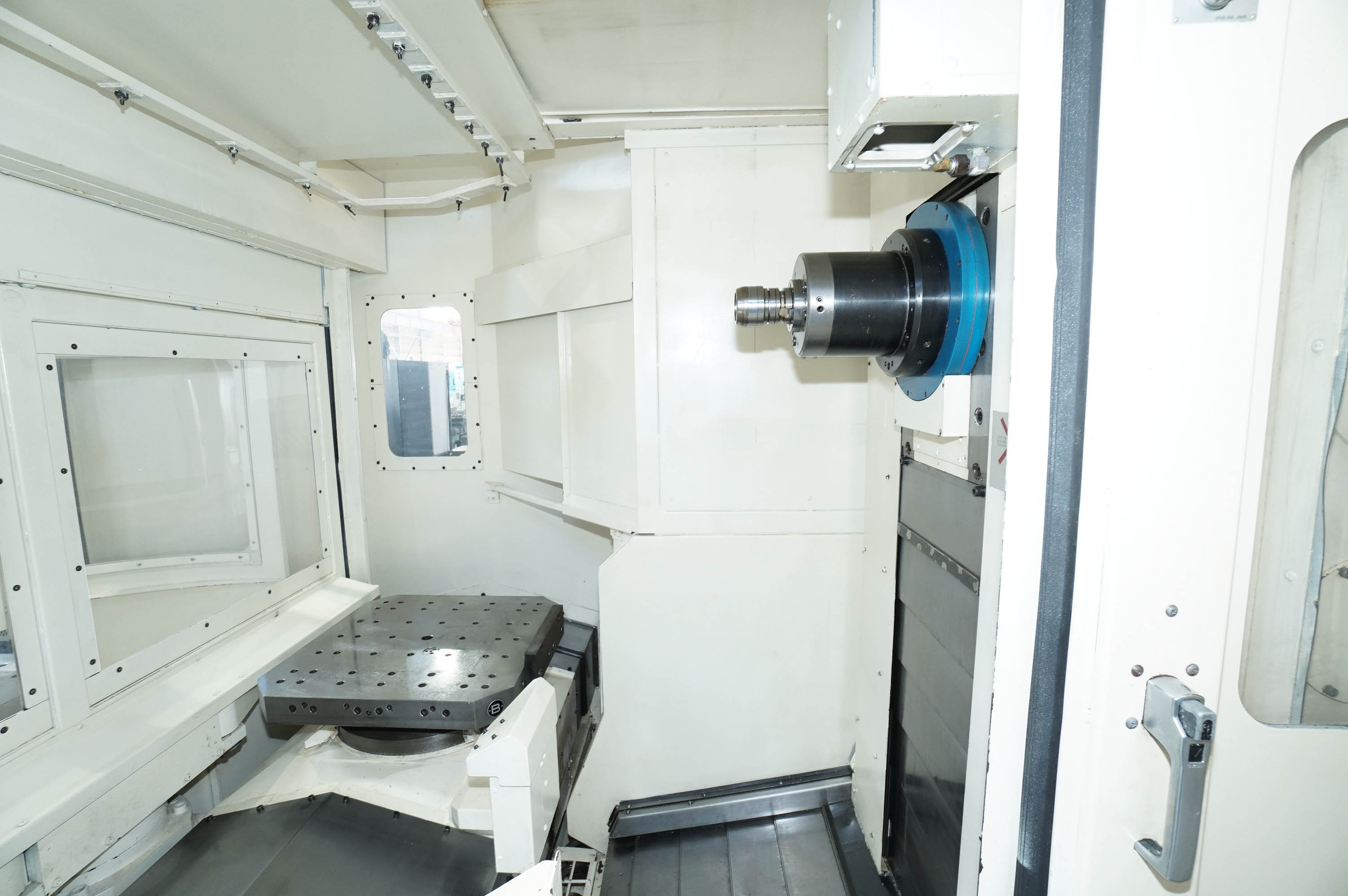 安田工業 横マシニング YBM-660N-63APC