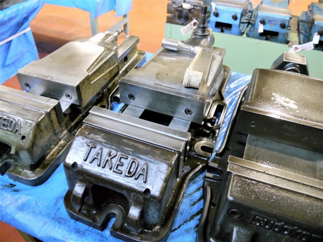タケダ 油圧バイス 200