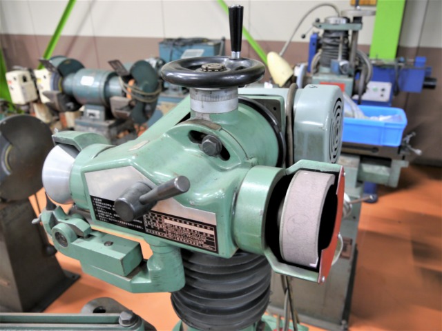 飯田鉄工所 工具研削盤 GE-120S