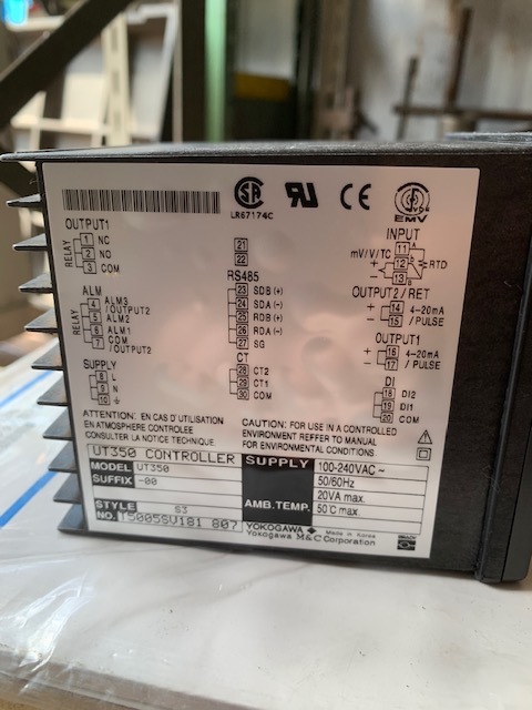 横河電機 過熱防止温度計 UT350-00　新品