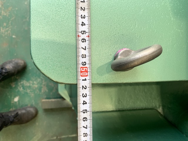 飯野鉄工所 18T油圧クリッカー裁断機 IOC-18