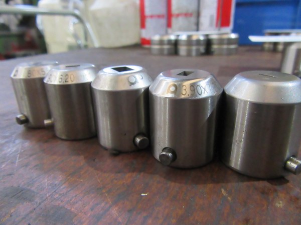 AMADA タレパン金型（ダイ） 1セット5個