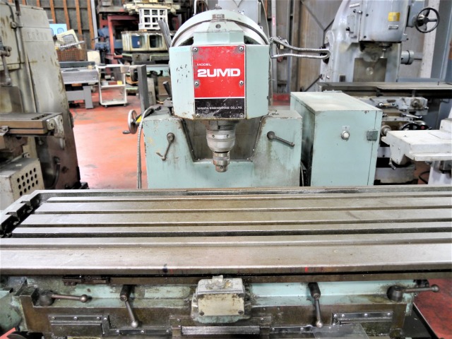 新潟 万能フライス 2UMD