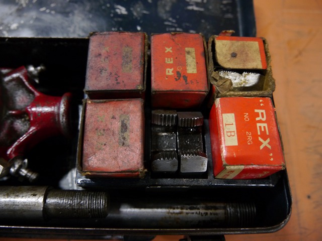 REX パイプネジ切り機 2R6