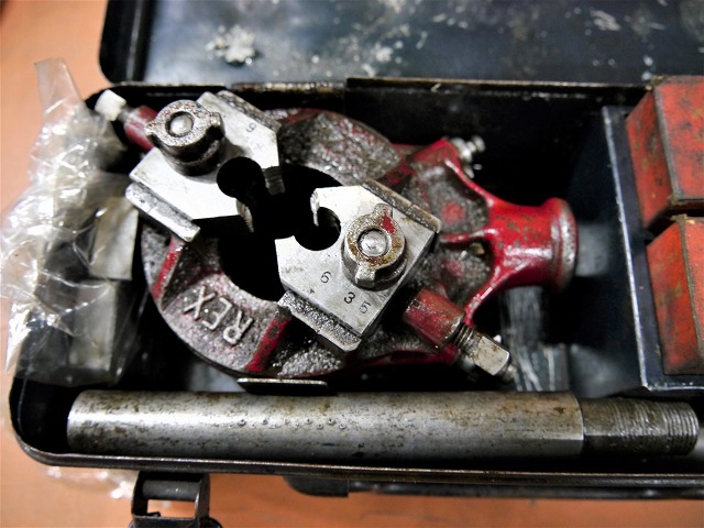 REX パイプネジ切り機 2R6