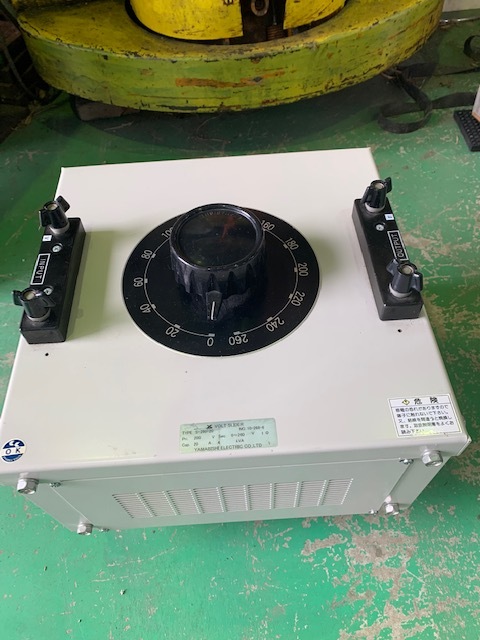 山菱電機 電圧調整器（ボルトスライダー） S-260-20