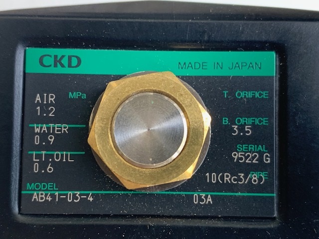 CKD ソレノイドバルブ AB41-03-4-03A　AC100v（新古品）