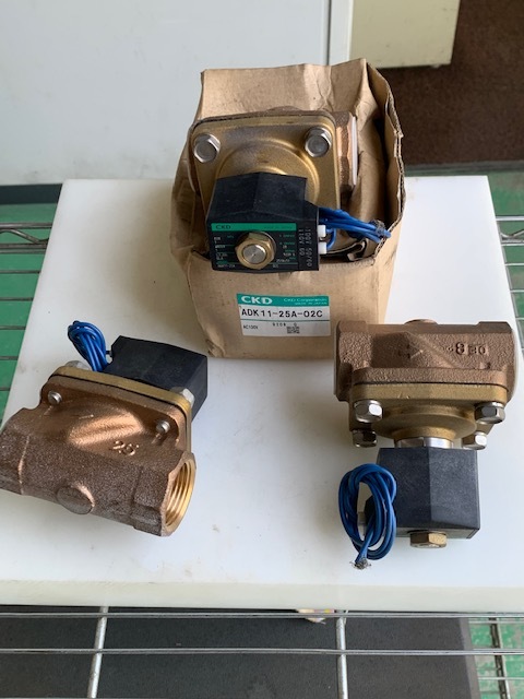 CKD 電磁弁 AB11-25A-02C 100V（新古品）