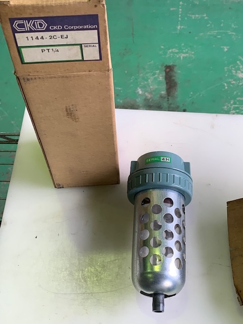 CKD フィルター　　　　　(新古品) 1144-2C-EJ　　PT1/4