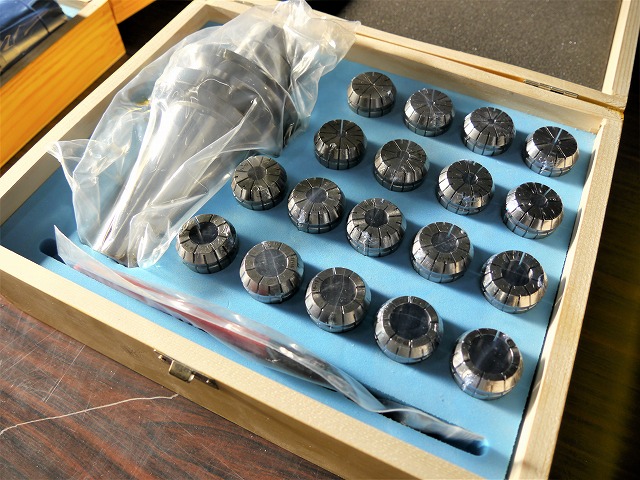 テクノフロンティア コレットチャック・精密コレットセット BT50-ER32UM-18PCS【新品】