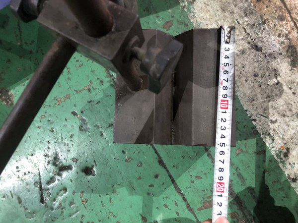 不明 V溝付枡型ブロック 不明
