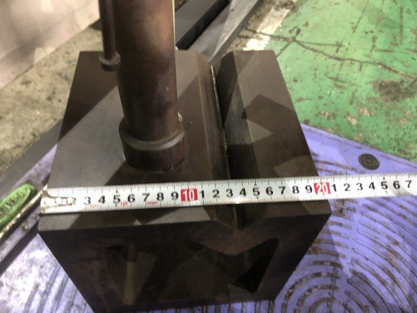 不明 V溝付枡型ブロック 不明