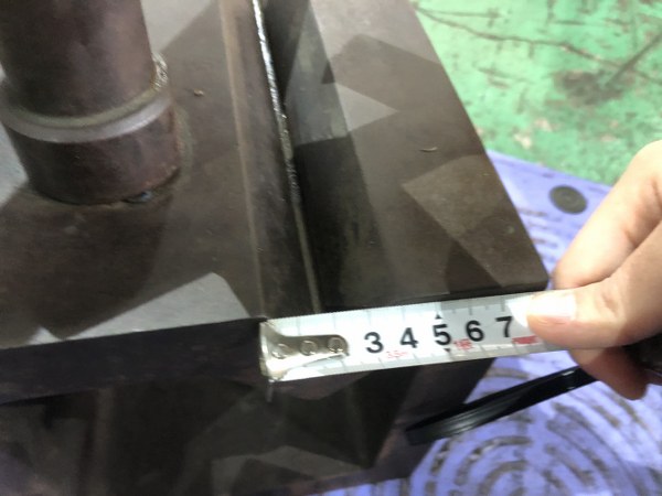 不明 V溝付枡型ブロック 不明