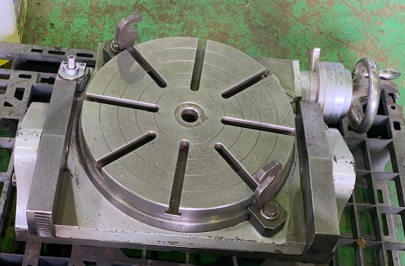 津田駒 傾斜テーブル TT-300