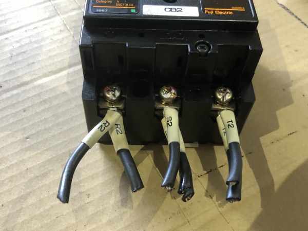 富士電機/FUJI ELECTRIC オートブレーカ EA33