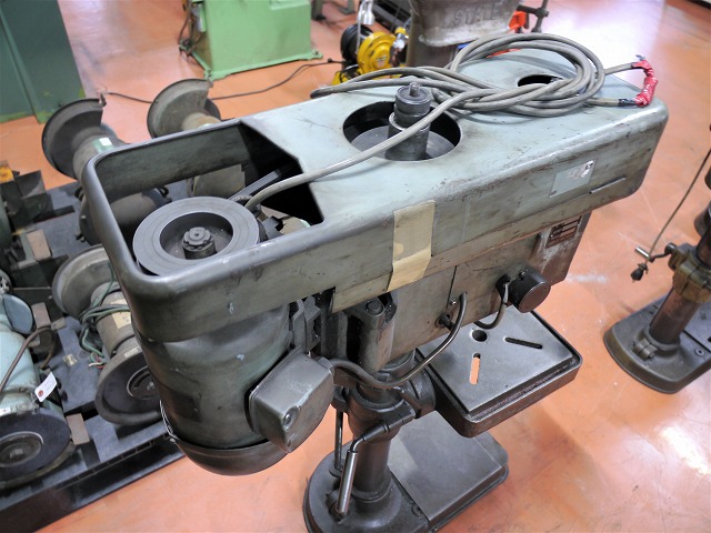特殊工機製作所 卓上ボール盤 7BTT