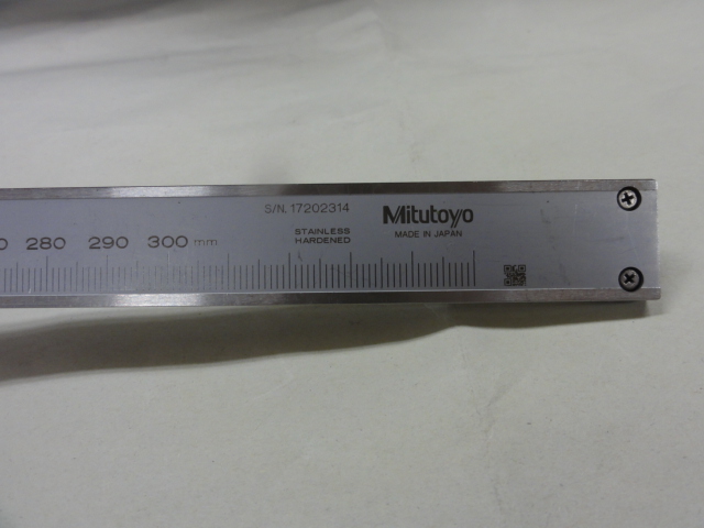 MITUTOYO｜ミツトヨ 丸穴ピッチノギス NT10P-30