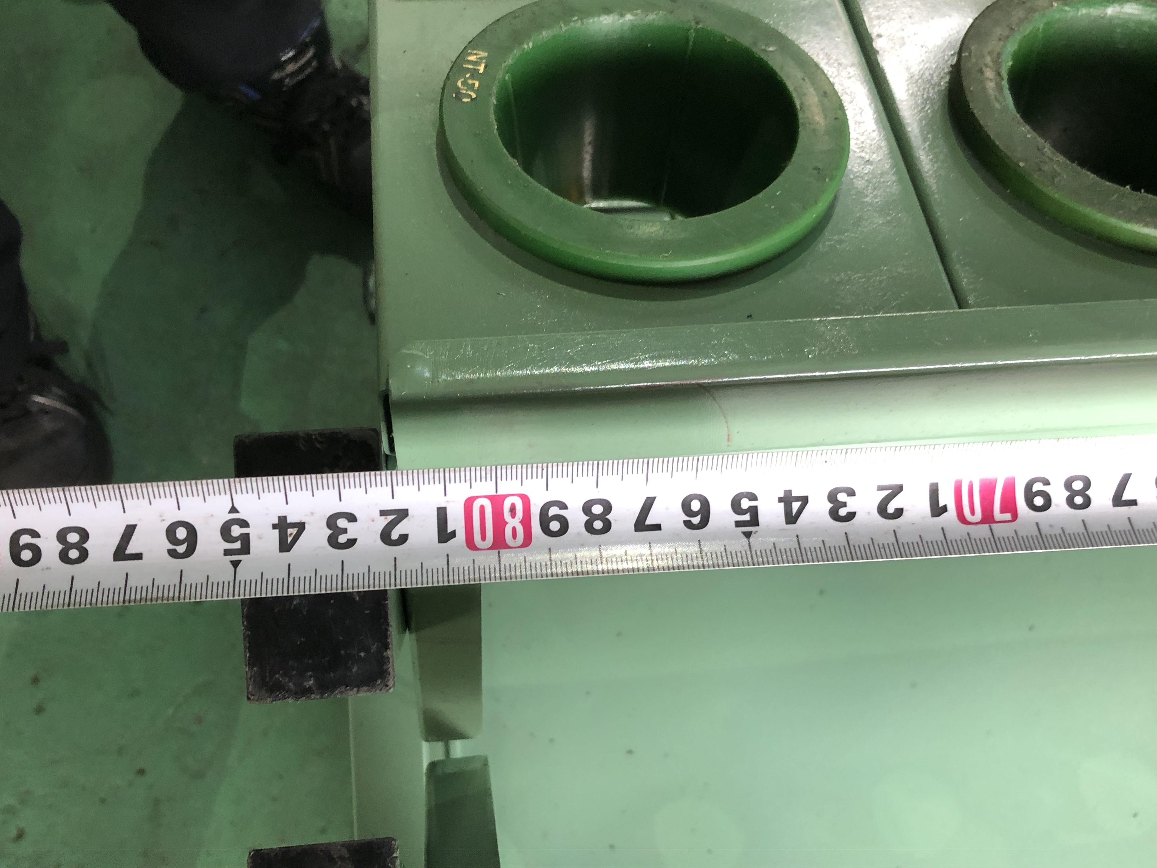 不明 ツールラック（24個収納） NT50用