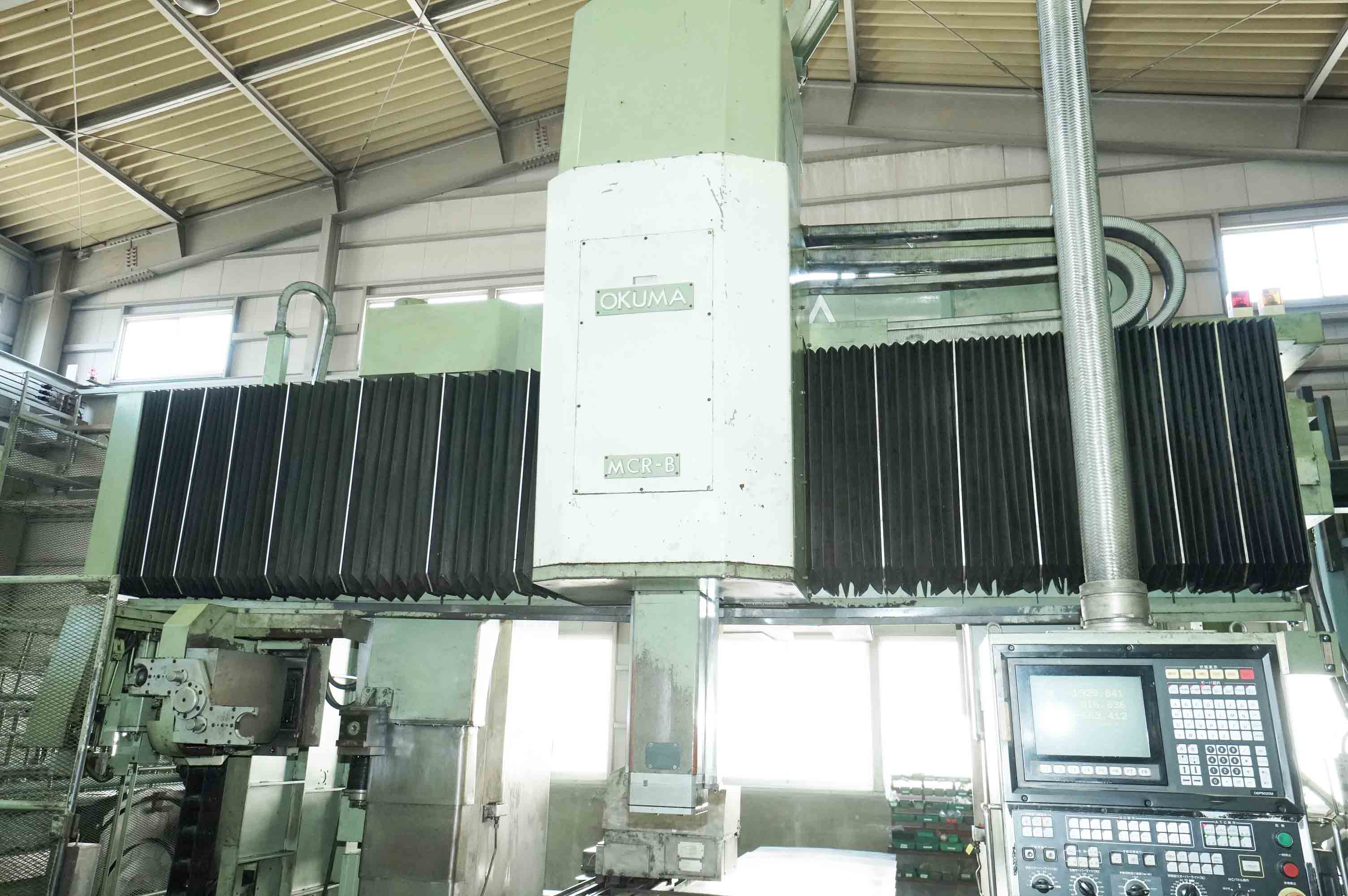 オークマ 五面加工機 MCR-B20-50E