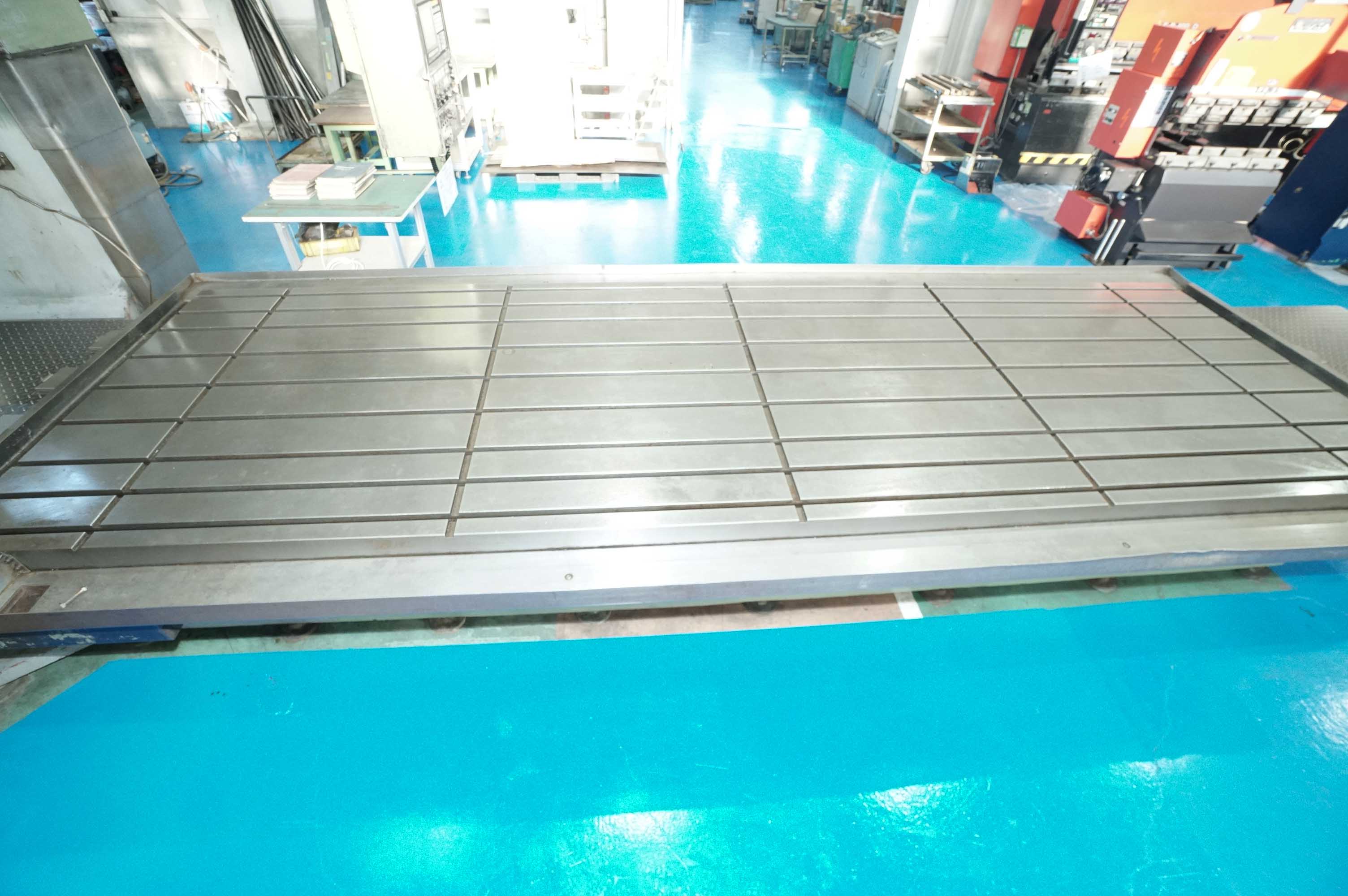 オークマ 五面加工機 MCR-B20-50E