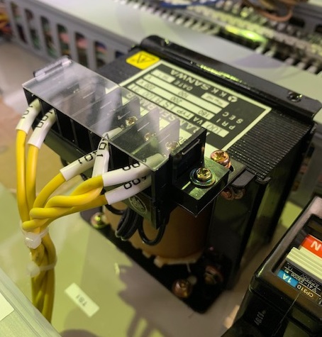 SANWA トランスフォーマー 100VATYP1SB100 21