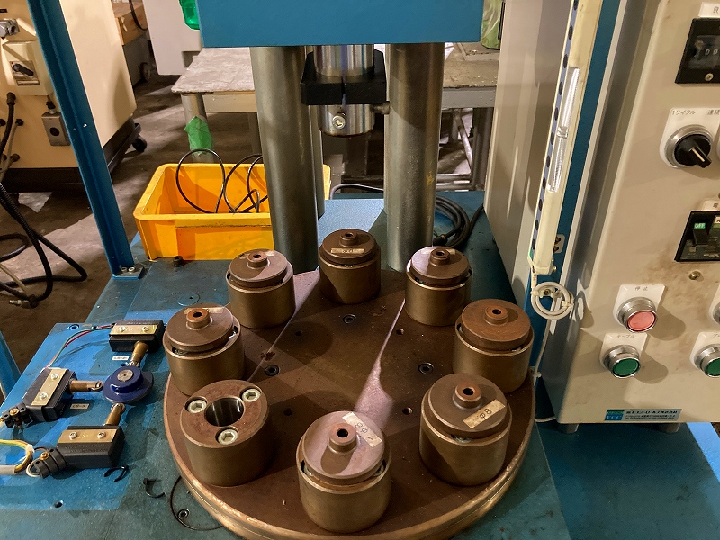 富士コントロールズ ロータリー式エアープレス QCP-1-35KN