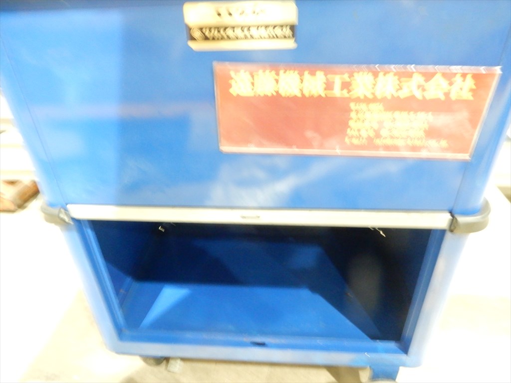 サカエ ワゴン 巾600×400×770mm　左右3段式×2式