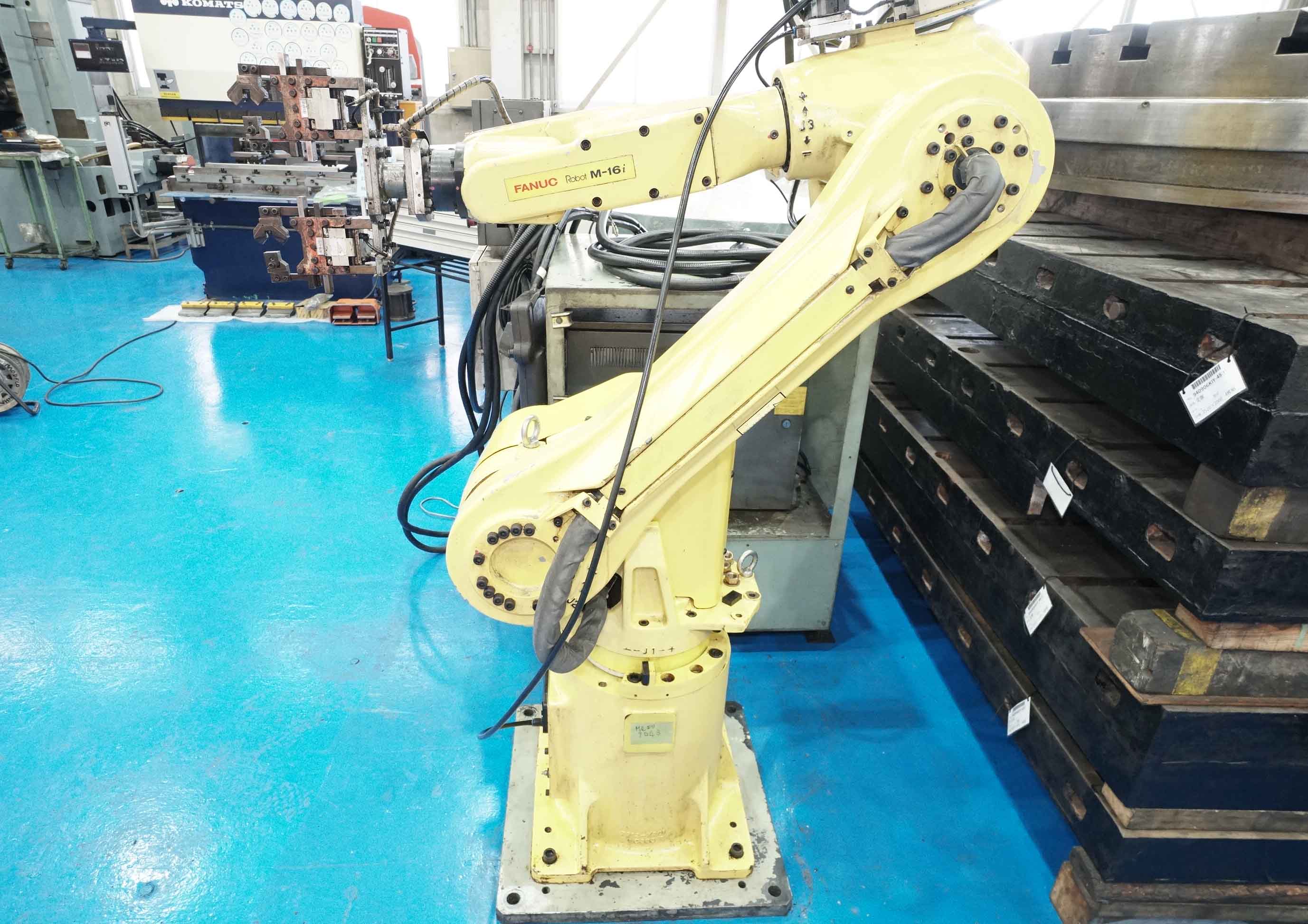 ファナック 多関節ロボット M-16i