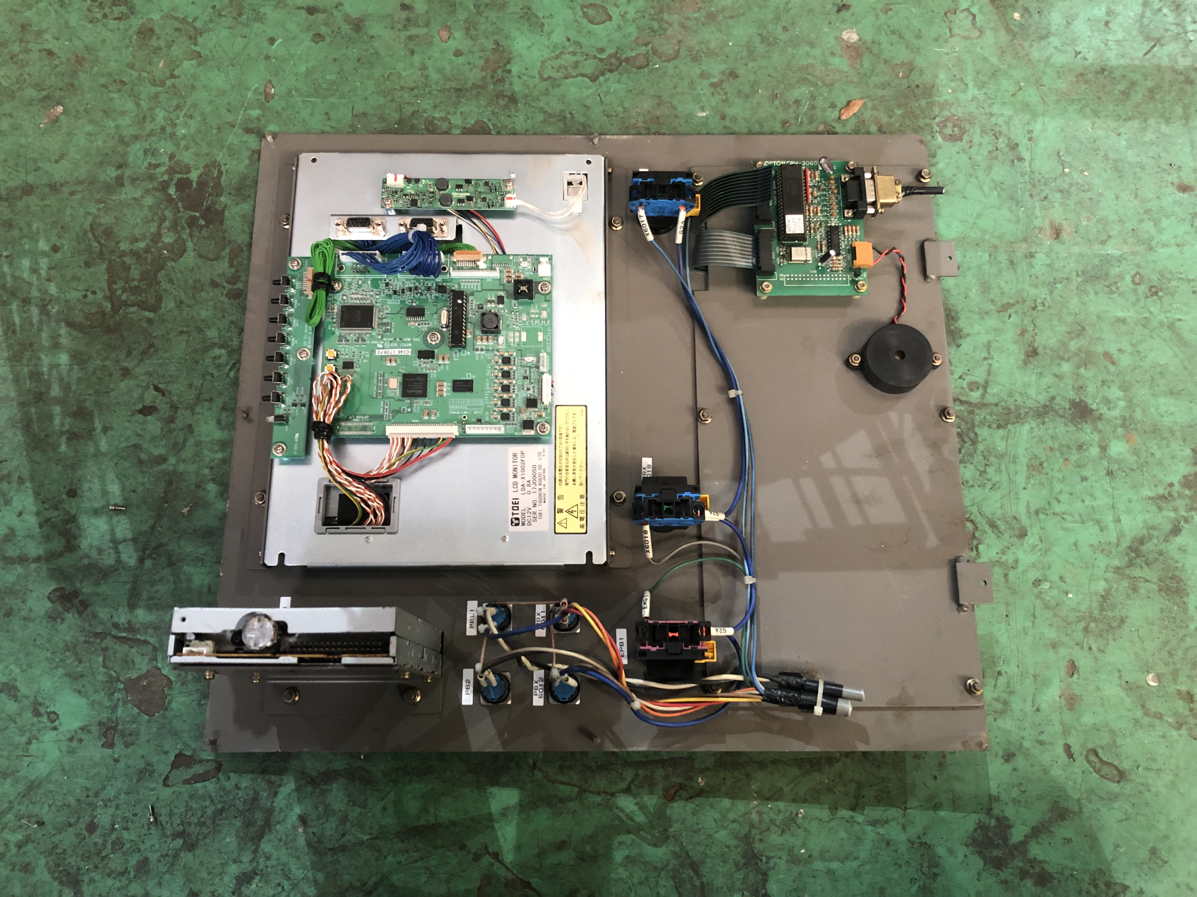 TOEI LCD組み込み型モニター LDA-X1202F
