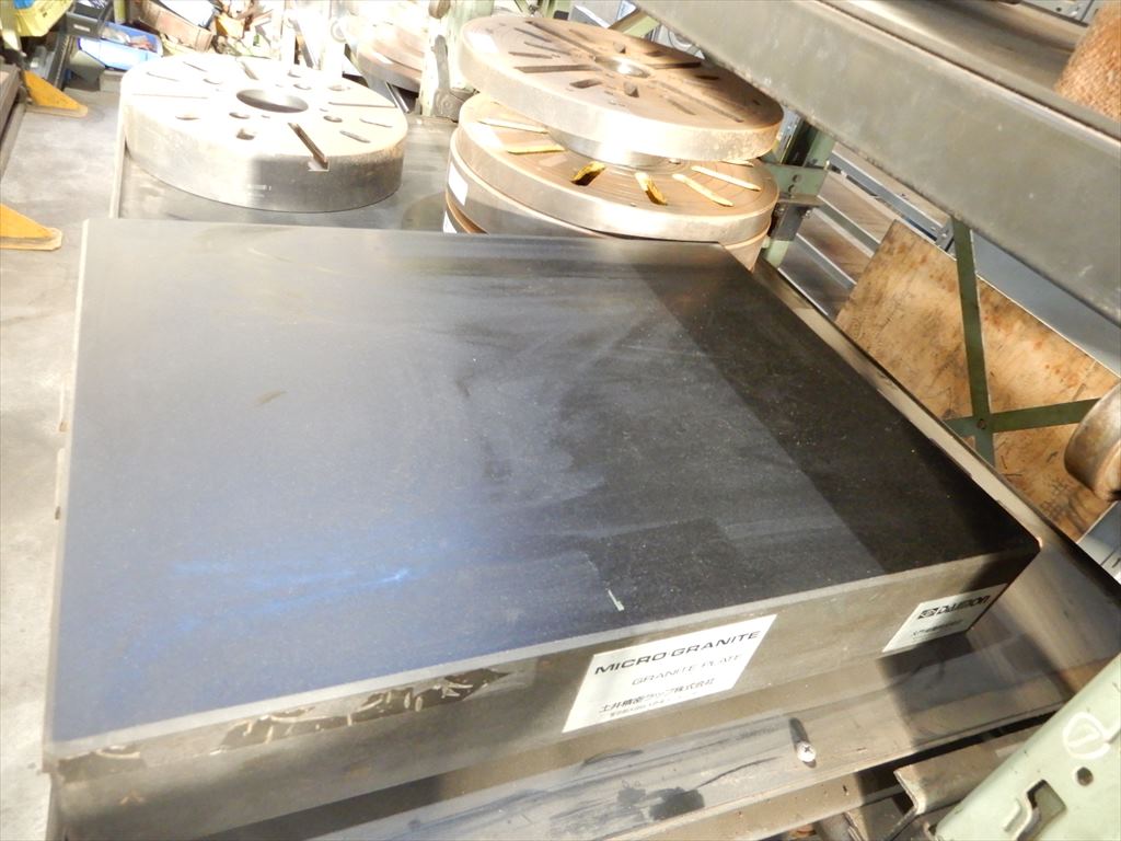 大門精機 石定盤 600×450×100mm　一部欠けあり
