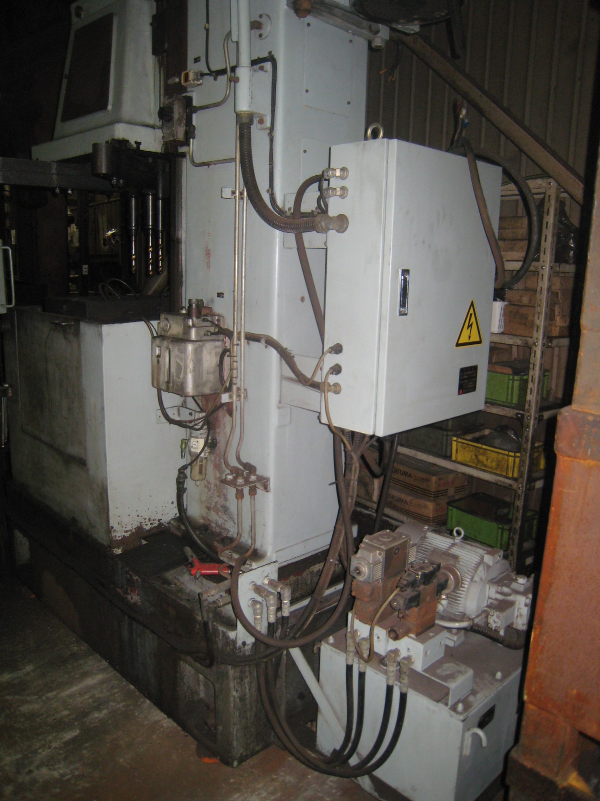 東洋精機 多軸ボール盤 TBW-100D