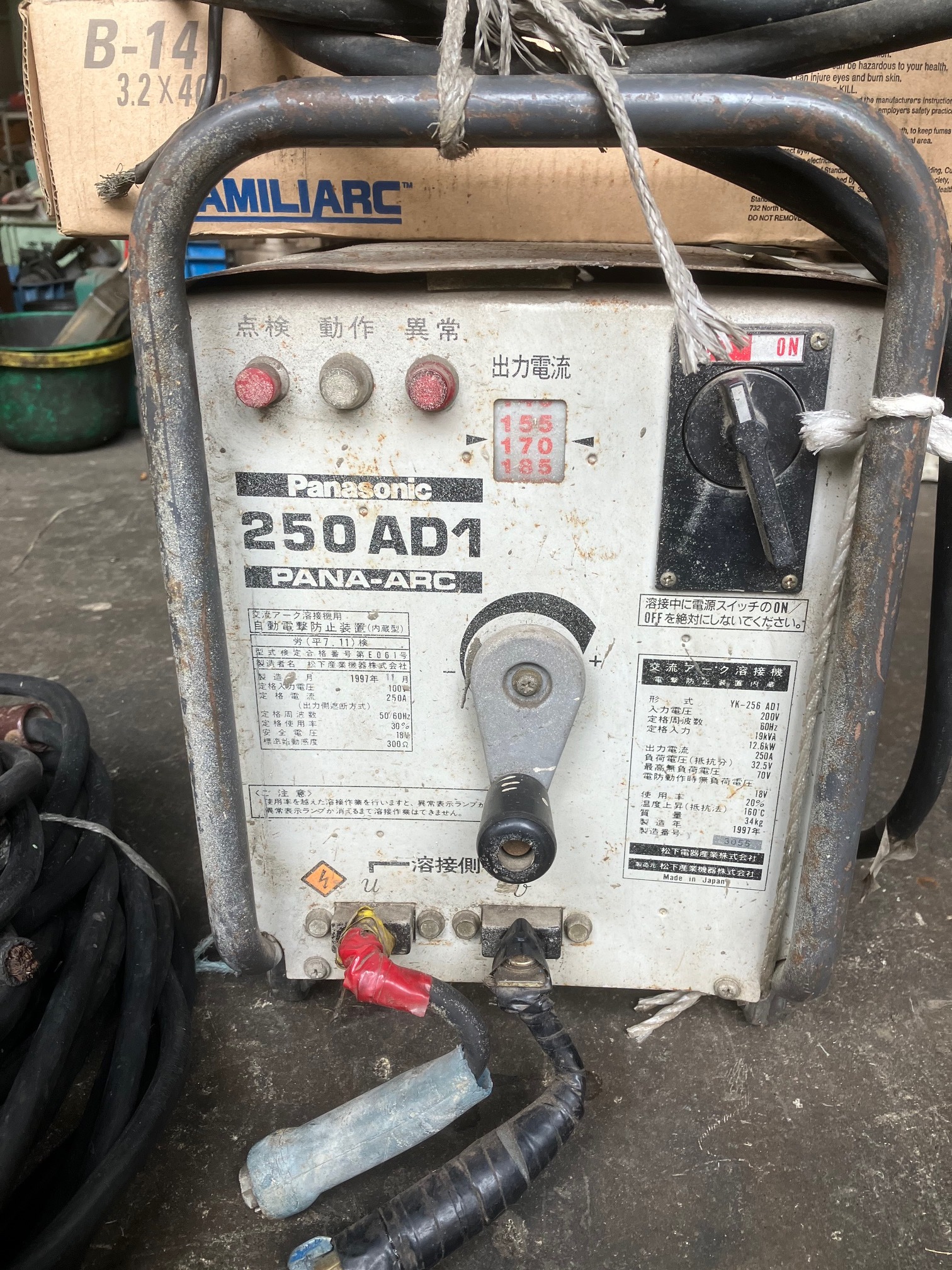 パナソニック アーク溶接機 YKー256AD1