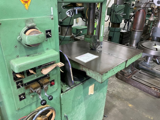 AMADA｜アマダ コンターマシン V-400