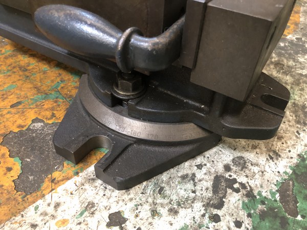 ERON マシンバイス 130mm