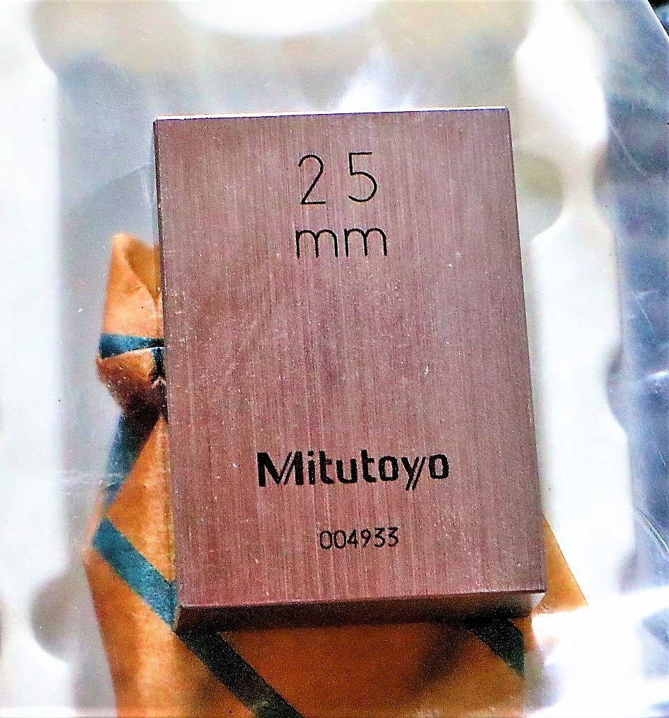 MITUTOYO｜ミツトヨ ブロックゲージ 611635-02　25mm