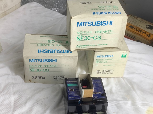 三菱電機 ノーヒューズブレーカー NF30-CS　3P-30A