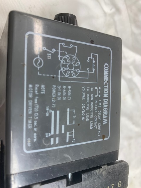オムロン/OMRON ソリッドステートタイマー DTS　　と　　STP