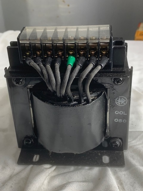 春日電機 トランスフォーマー DVSC 200 AE 21