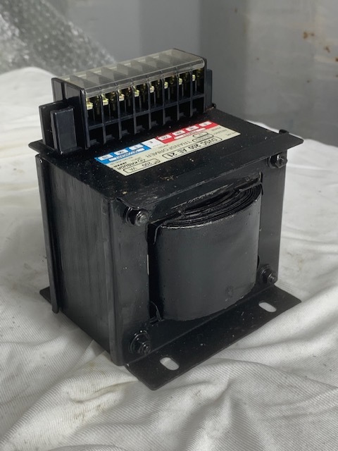 春日電機 トランスフォーマー DVSC 200 AE 21