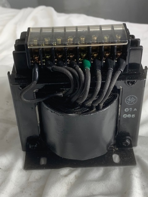 春日電機 トランスフォーマー DVSC 200 AE 21