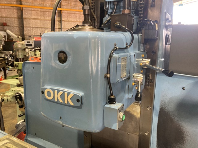 OKK NC立フライス RRM-2V
