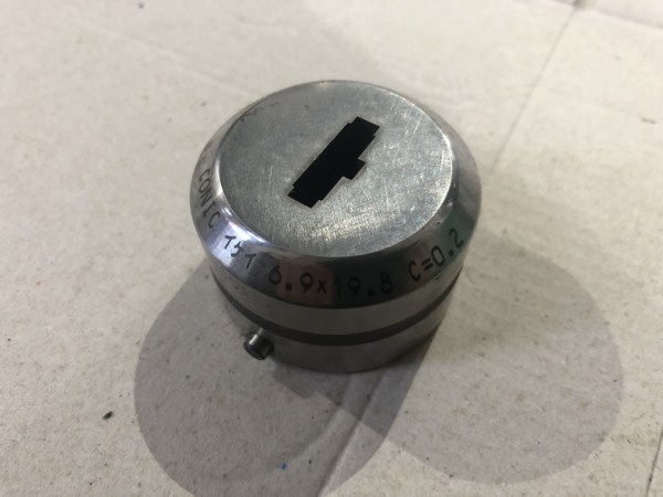 コニック/Conic タレパン金型（ロング/セット） イケイ6.9x19.8（パンチ）/イケイ6.9x19.8　C＝0.2（ダイ）